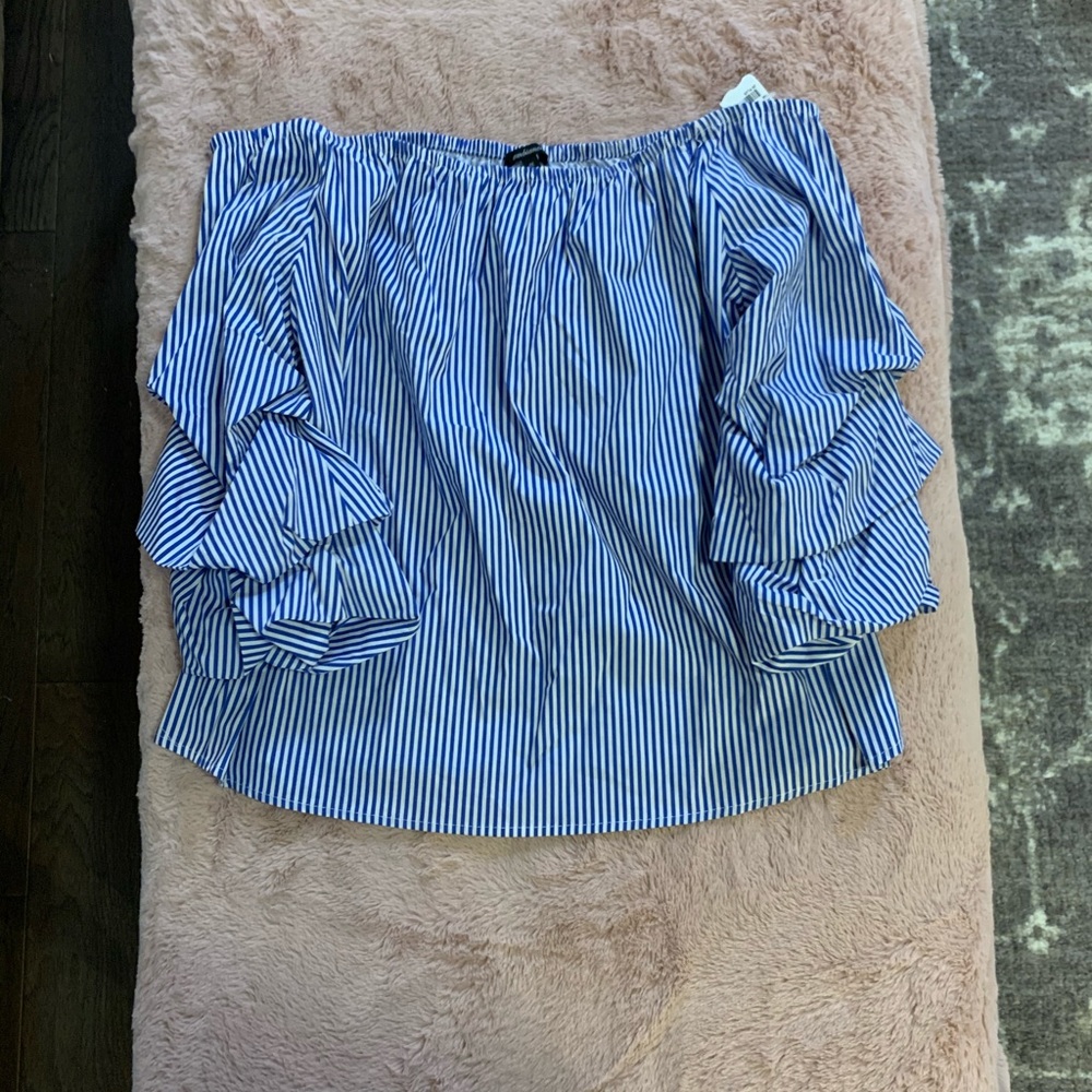 NWT Ambiance Off the shoulder Top